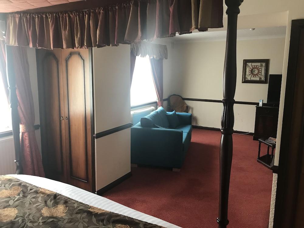 Best Western Rockingham Forest Hotel Corby Exterior foto